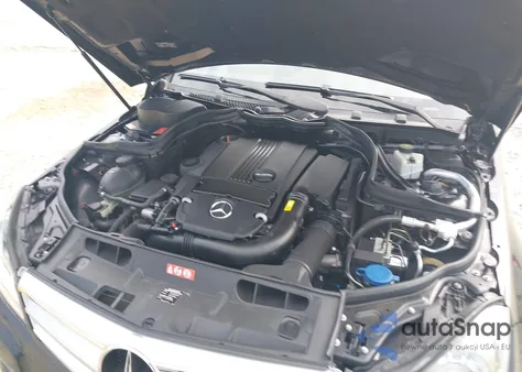 2013 Mercedes-Benz C 250 Luxury/Sport из США, поврежденный, VIN WDDGF4HB8DR249485